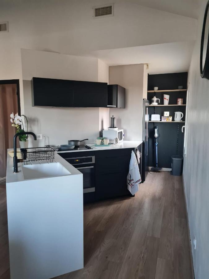 Le Repaire Du Soleil Appartement Aigues-Mortes Buitenkant foto