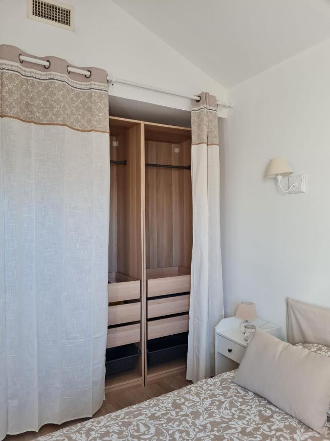 Le Repaire Du Soleil Appartement Aigues-Mortes Buitenkant foto